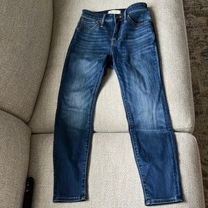 Madewell curvy high rise skinny jeans size 26p . Never worn, tags still attached